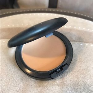 MAC Studio Fix Powder